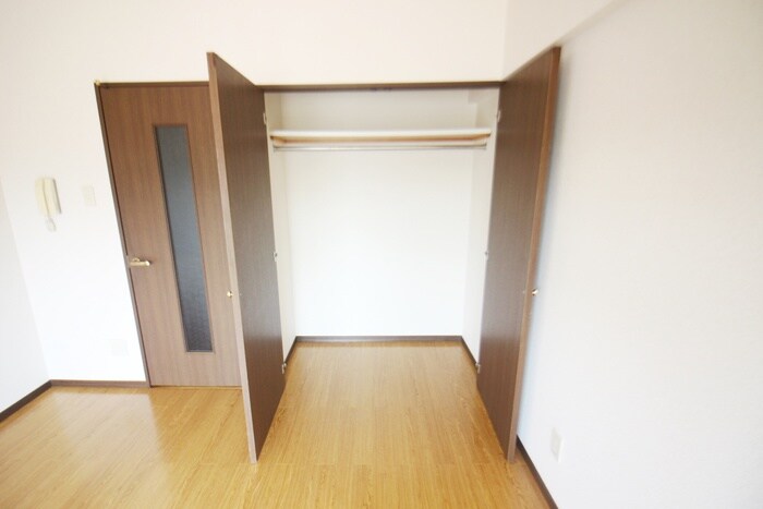 物件内観写真13　(収納)
