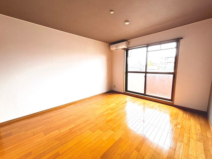 物件内観写真10　(居室)