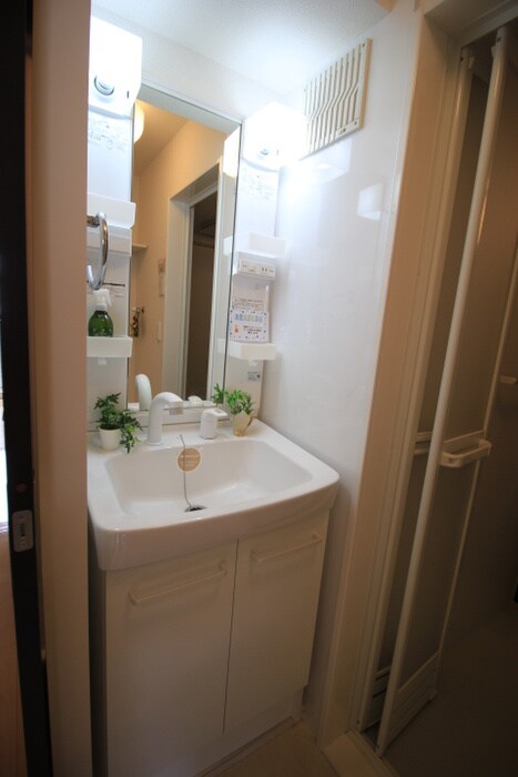 物件内観写真13　(洗面)