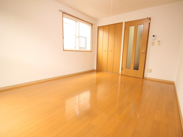 物件内観写真18　(居室)