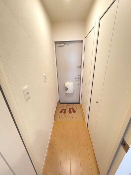 物件内観写真19　(玄関)