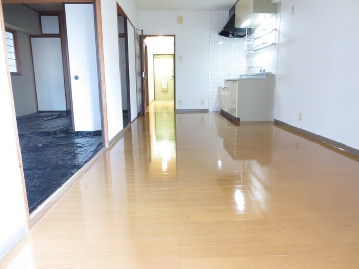 物件内観写真8　(居室)