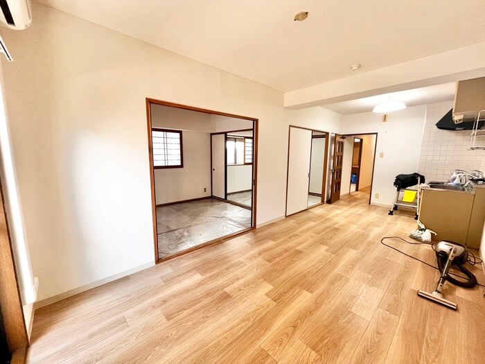 物件内観写真8　(居室)