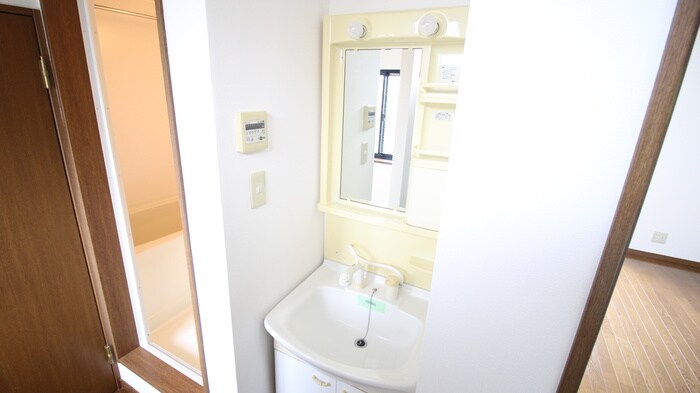 物件内観写真12　(洗面)