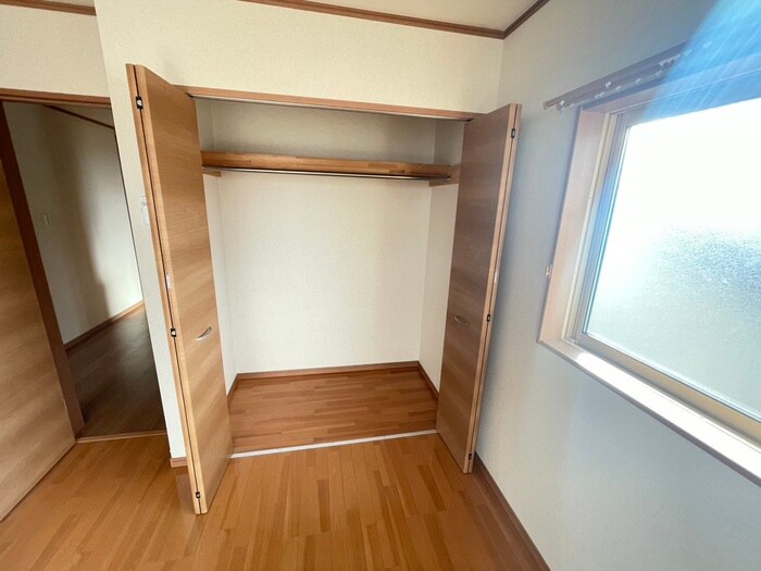 物件内観写真12　(収納)