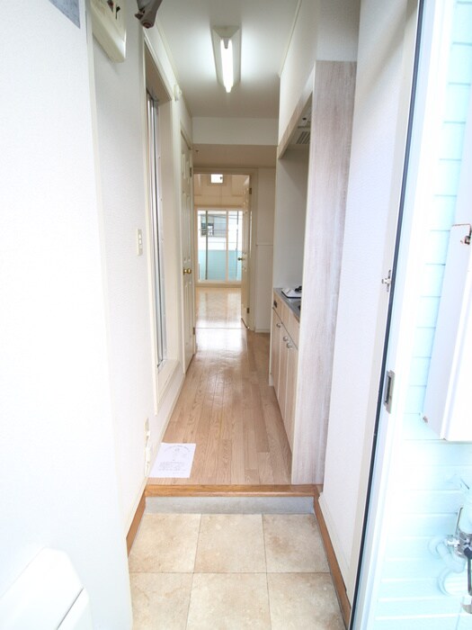物件内観写真14　(廊下)