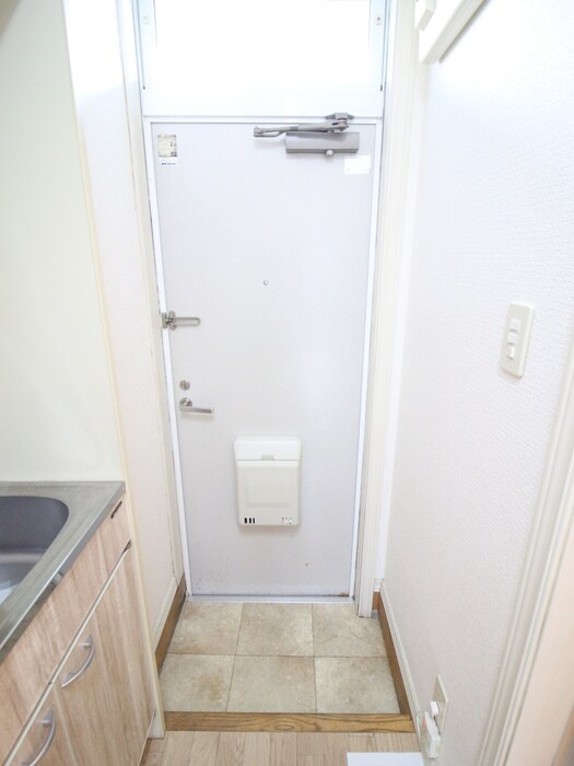 物件内観写真15　(玄関)