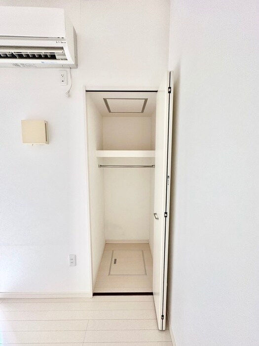 物件内観写真10　(収納)