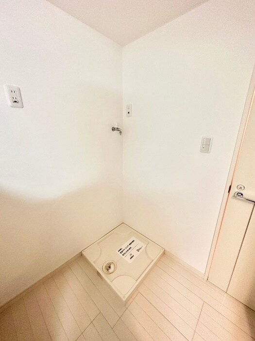 物件内観写真19　(洗濯機置場)