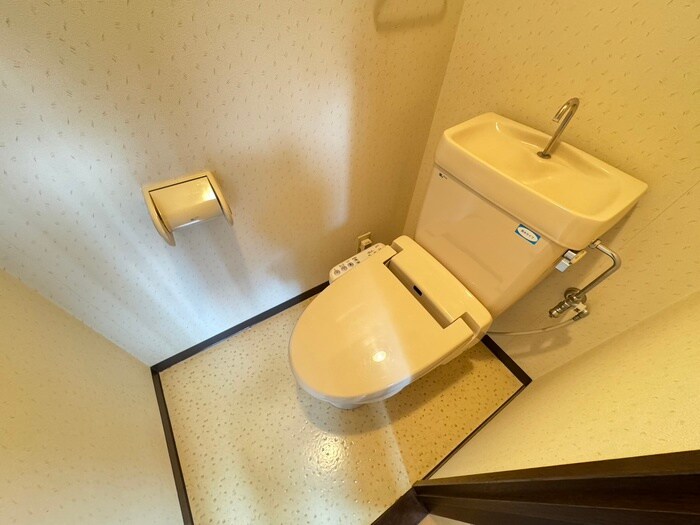 物件内観写真11　(トイレ)