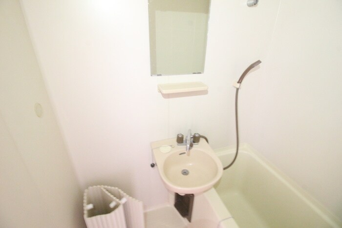 物件内観写真12　(洗面)