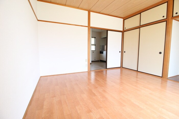 物件内観写真18　(居室)