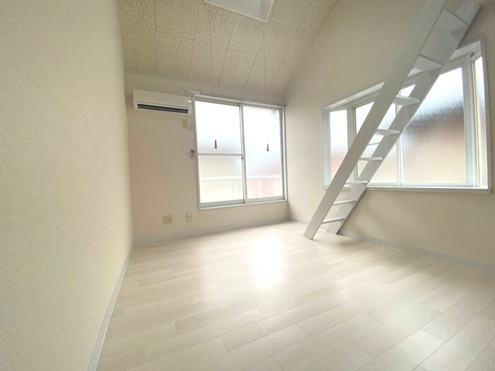 物件内観写真9　(居室)