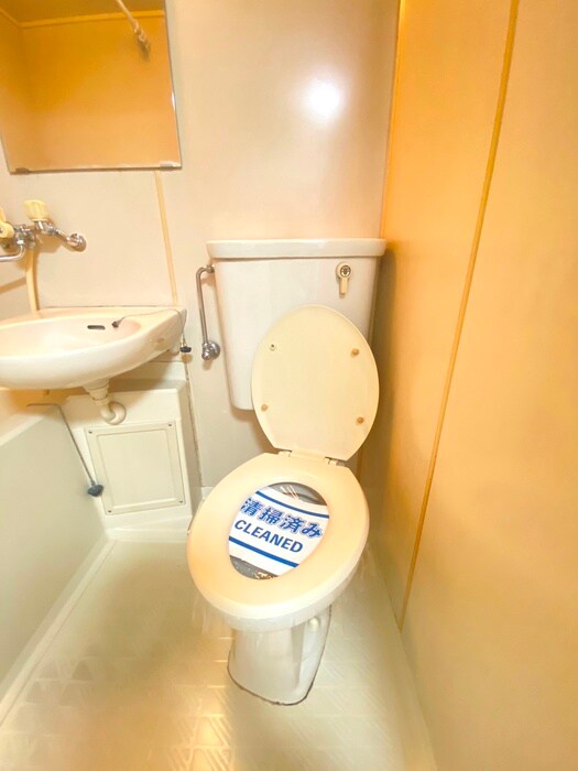 物件内観写真12　(トイレ)