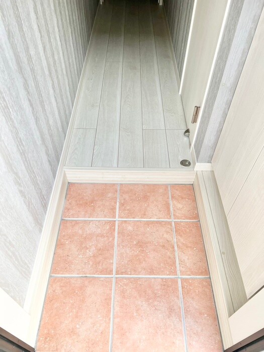 物件内観写真17　(玄関)