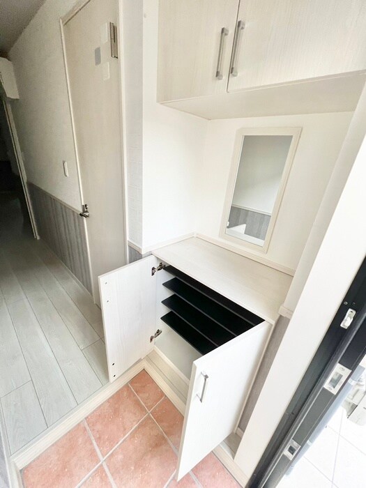 物件内観写真18　(靴箱)