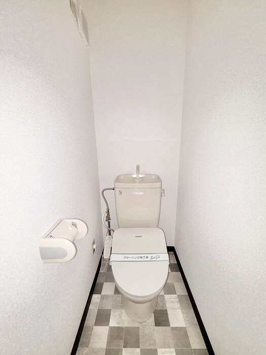 物件内観写真12　(トイレ)