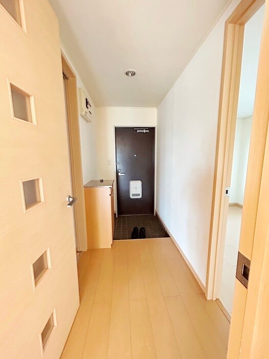 物件内観写真19　(廊下)