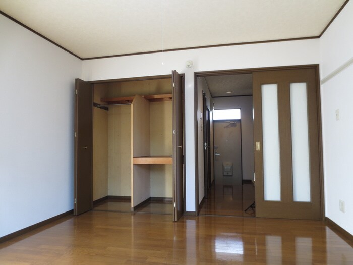 物件内観写真11　(居室)