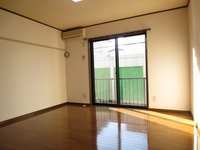 物件内観写真12　(居室)