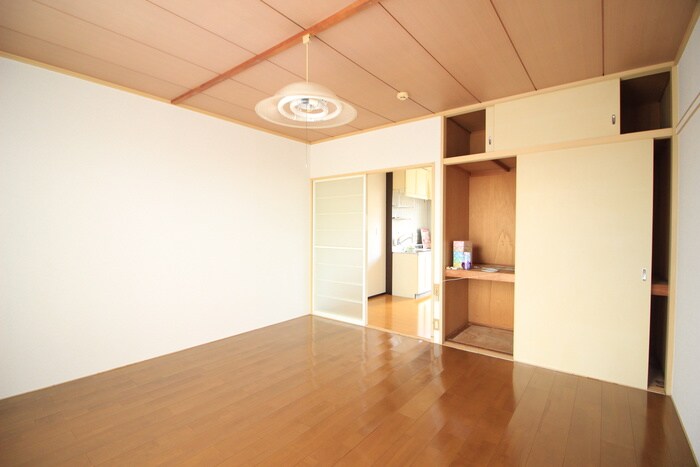 物件内観写真7　(居室)