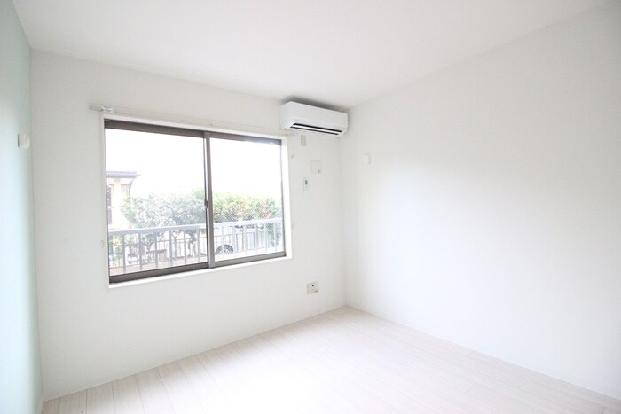 物件内観写真9　(居室)