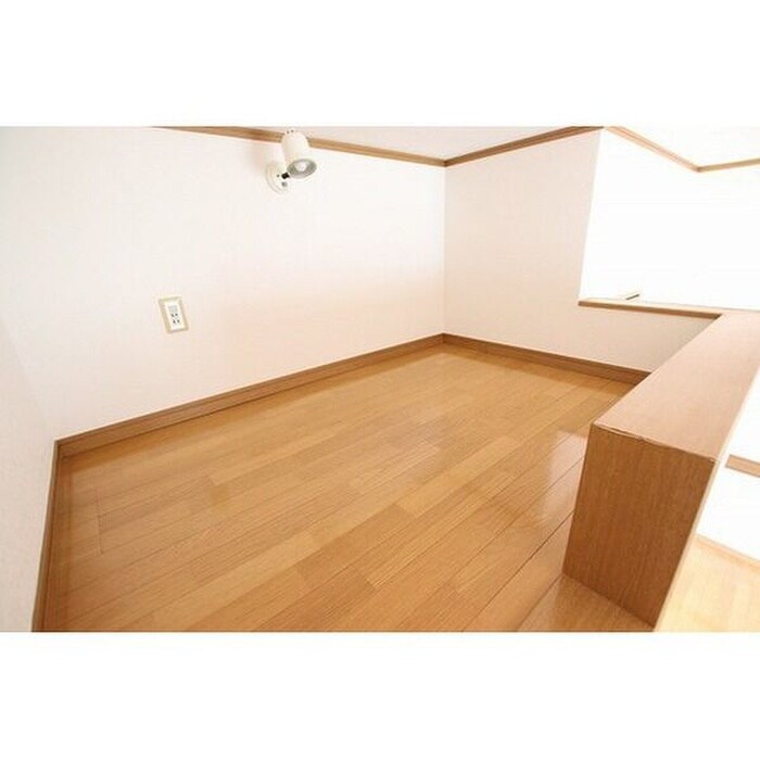 物件内観写真10　(ロフト)