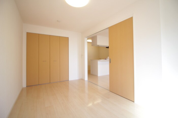 物件内観写真6　(居室)