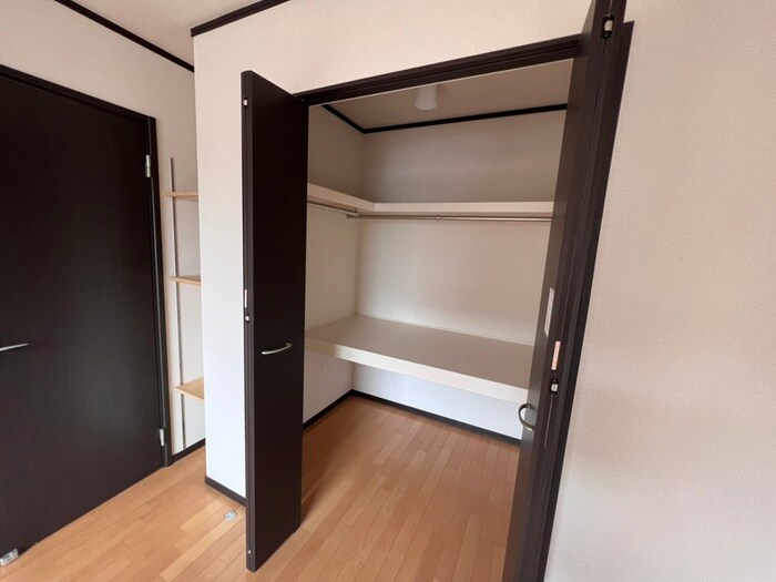 物件内観写真17　(収納)
