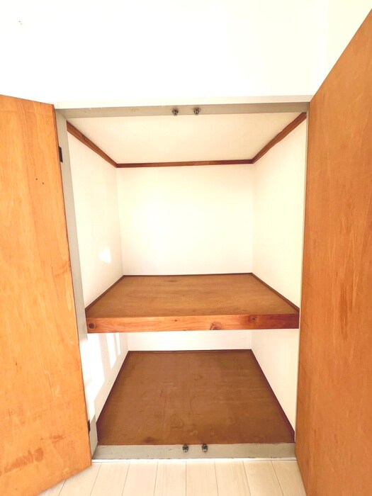 物件内観写真15　(収納)