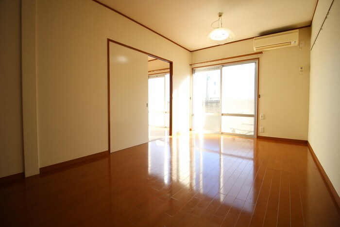 物件内観写真8　(居室)