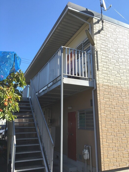 物件外観写真6　(エントランス部分)