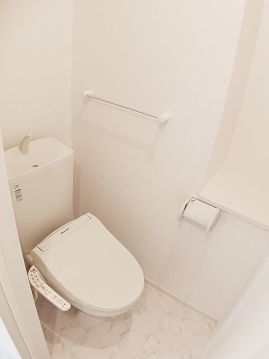 物件内観写真11　(トイレ)