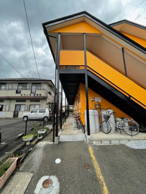 物件外観写真5　(駐輪場)