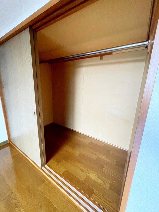 物件内観写真12　(収納)