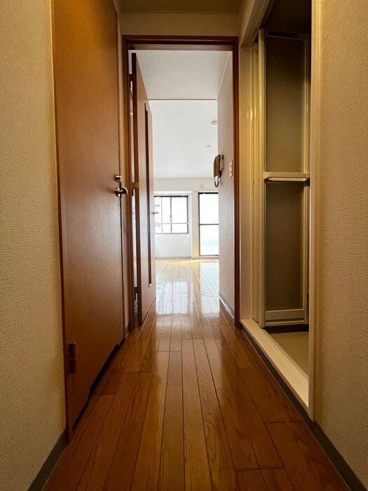 物件内観写真19　(廊下)