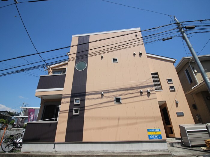 物件外観写真1　(外観写真)