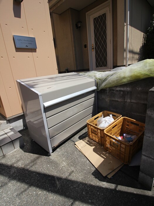 物件外観写真4　(建物設備)