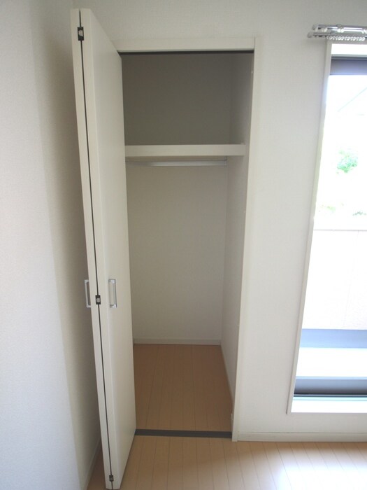 物件内観写真10　(収納)