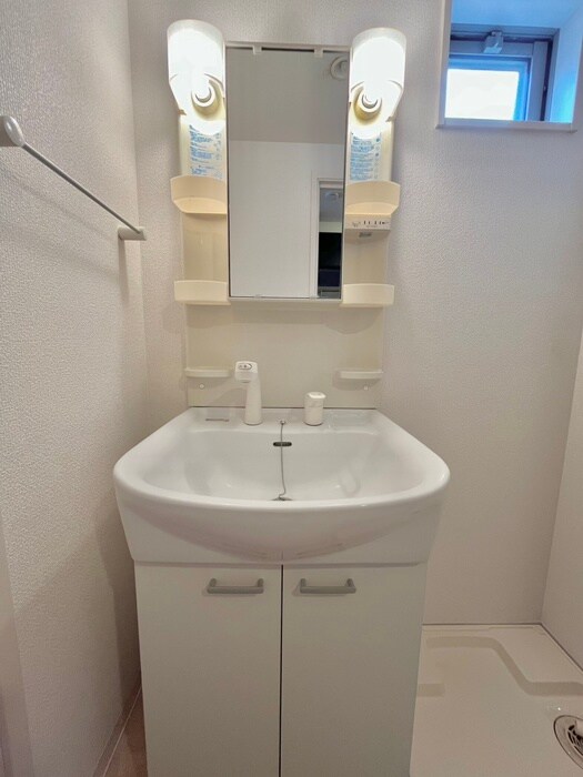 物件内観写真14　(洗面)