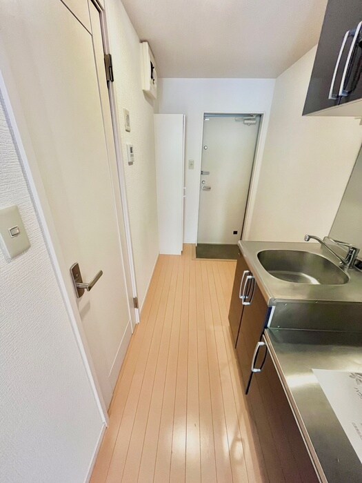 物件内観写真17　(廊下)