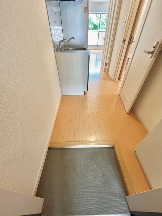 物件内観写真19　(玄関)