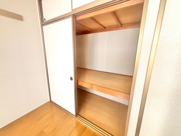 物件内観写真10　(収納)