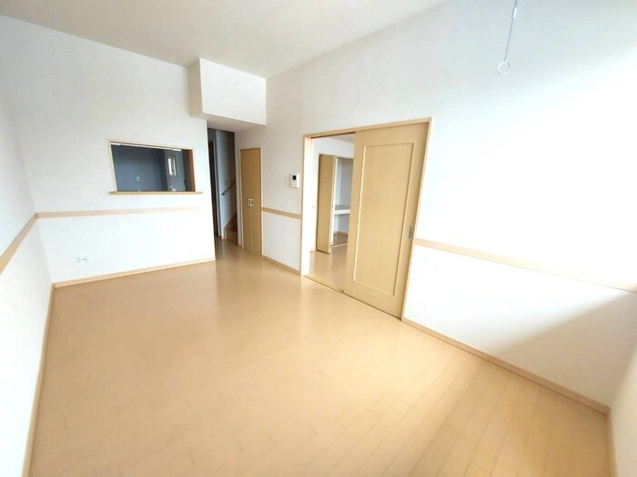 物件内観写真8　(居室)