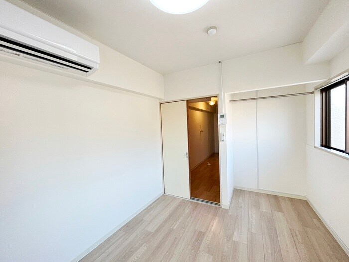 物件内観写真9　(居室)