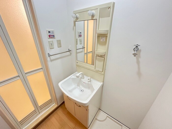 物件内観写真12　(洗面)