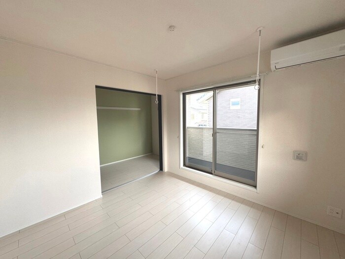 物件内観写真8　(居室)