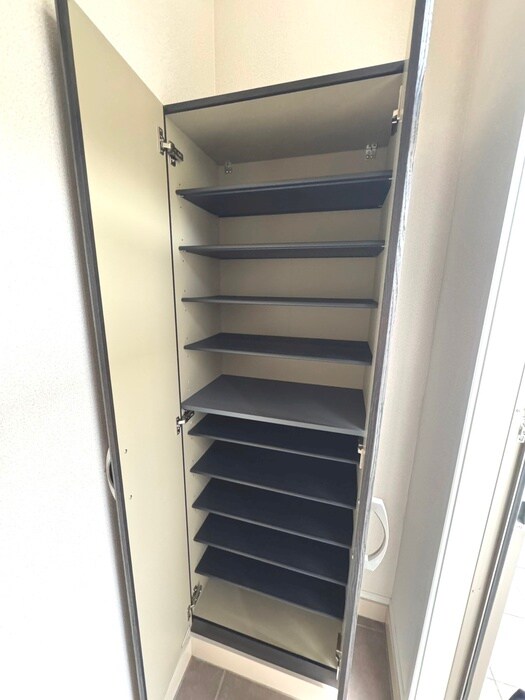 物件内観写真15　(靴箱)