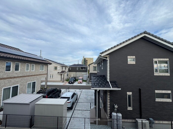 物件内観写真22　(室内からの展望)