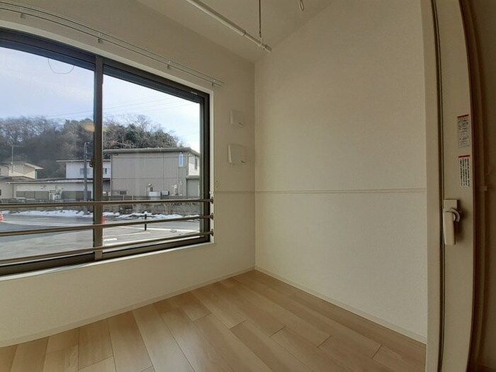 物件内観写真12　(居室)